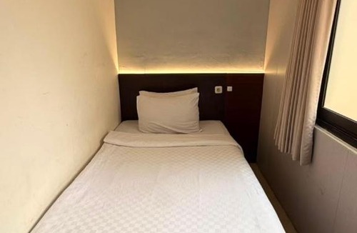 Kediri Hotel | De La Charis Hotel