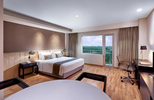 Karawang Hotel | Delonix Hotel Karawang