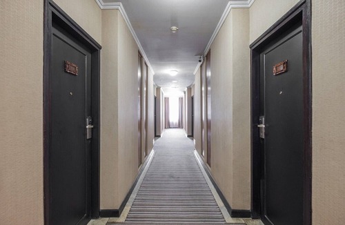 Makassar House | Deluxe Beachside Stay at Losari