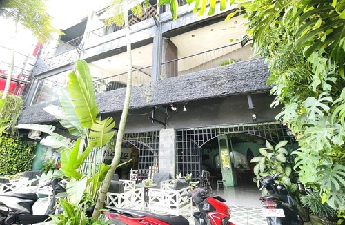 Makassar House | Deluxe Twin Near Primaya Hospital