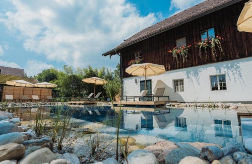 Anif Hotel | Der Schlosswirt zu Anif - Biedermeierhotel und Restaurant