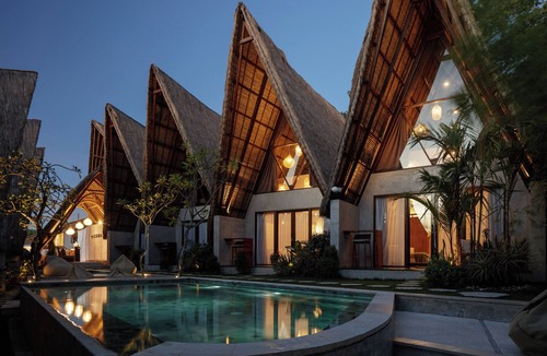 Pecatu Hotel | Desa Harmonis