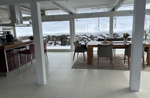 Zwischenwasser House | Designer house to relax in Vorarlberg for up to 8 people (300 sqm)