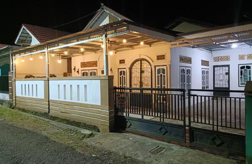 Pagar Alam House | Devania Homestay