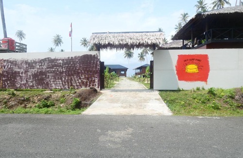 Simeulue Cabin | Dico Surf Point- Surf Lodge in Simeulue