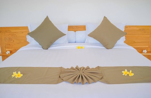 Lovina Bed & Breakfast | Dolphin 1 – Deluxe Double Room in New Villa on Lovina Beach