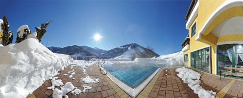 Vorderglemm Hotel | Eggerhof mit Panorama Aussicht, inklusive Verwöhnpension und Joker Card