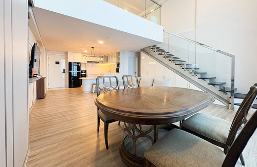 Surabaya Apartment | Elegant Spacious Studio Loft At Apartment Vieloft Soho Dan Sky Residence