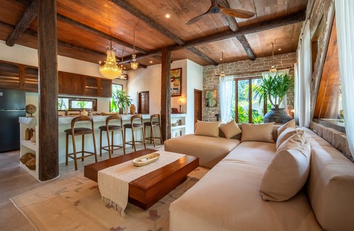 Tumbak Bayuh Villa | Elegant Treehouse - 4 BDR Escape in Pererenan