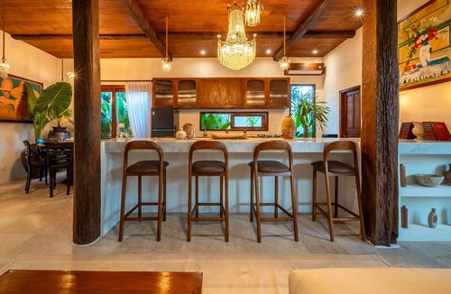 Tumbak Bayuh Villa | Elegant Treehouse - 4 BDR Escape in Pererenan