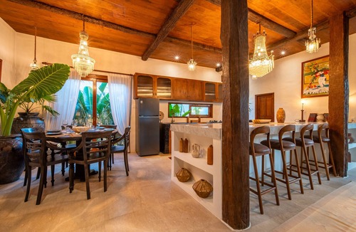 Tumbak Bayuh Villa | Elegant Treehouse - 4 BDR Escape in Pererenan