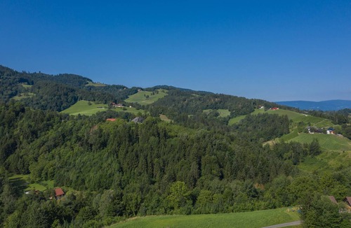 Altenbach House | Exclusive rustic vacation home with 125 square meters in the South Styrian wine country