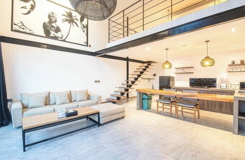 Munggu Apartment | Expansive Loft 200m from Canggu Beach Haven Part of Noma Estate