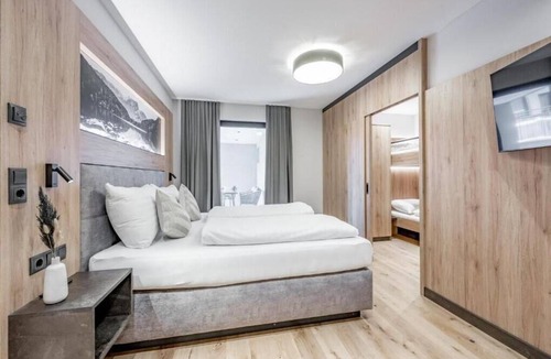 Oetz Hotel | Falkners Five