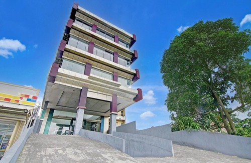 Pekanbaru House | Family Luxury Suite W/Free WiFi and Parking