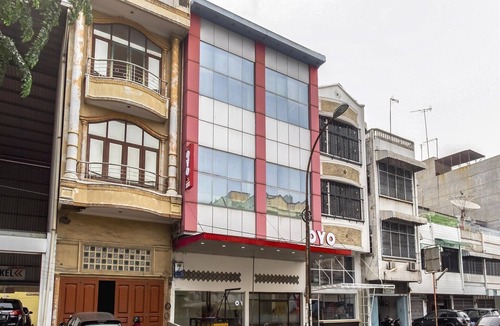 Medan House | Family Luxury Suite W/Free WiFi and Parking