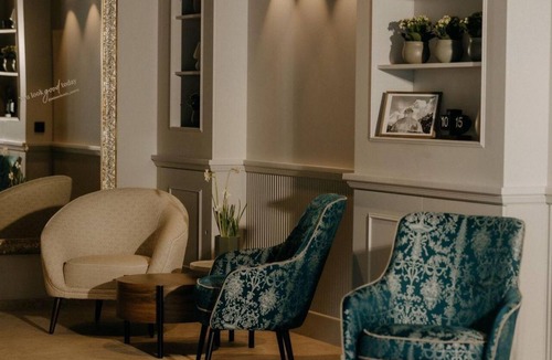 City Centre Salzburg House | Family Room - Free Cancellation - Breakfast Included - IMLAUER Palais Mirabell