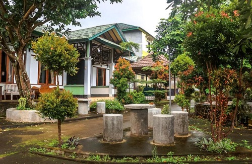 Tetebatu Hotel | Famoris Cottages