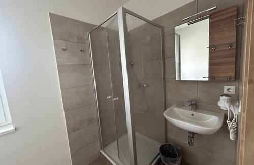 Kremsmuenster Apartment | FarawayHomes Aparthotel Kremsmünster #14