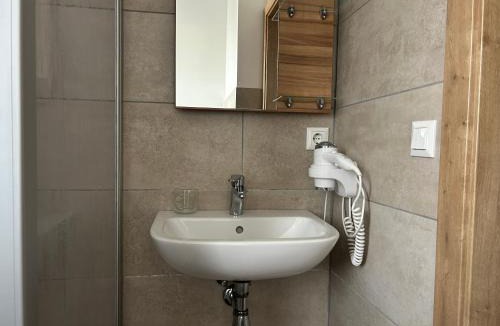 Kremsmuenster Apartment | FarawayHomes Aparthotel Kremsmünster