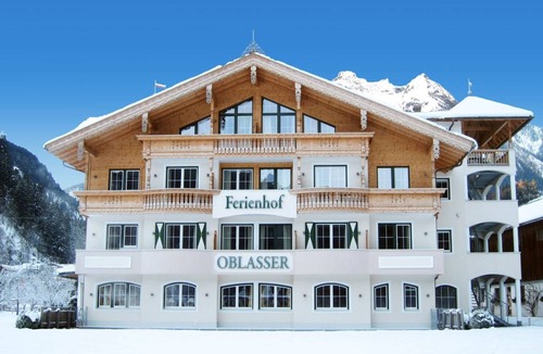 Mayrhofen Hotel | Ferienhof Oblasser - INCL. LIFT PASS Apartment, sleeps 4 (approx. 50 m²), SC