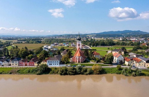 Persenbeug Apartment | Ferienwohnung mit Landblick