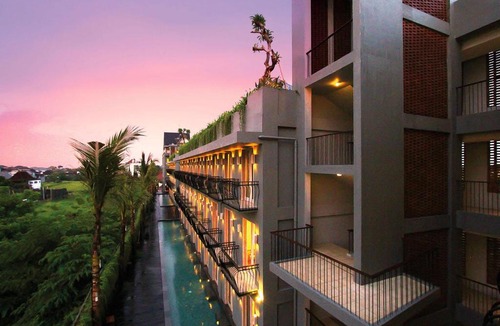 Batu Bolong Hotel | FRii Bali Echo Beach