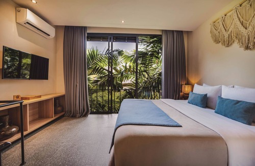 Batu Bolong Resort | Garden View 1BR Suite Near Canggu Beach
