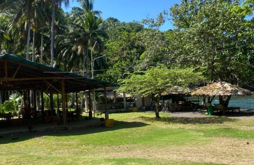Pulau Lembeh House | Ghia Boutique Homestay