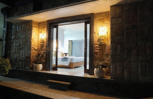 Melayang Hotel | Giriya Amerta Hotel and Restaurant Ubud