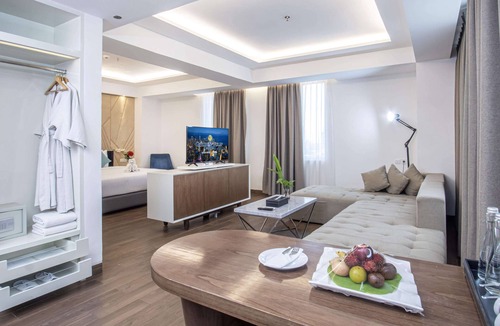 Makassar Hotel | Golden Tulip Essential Makassar
