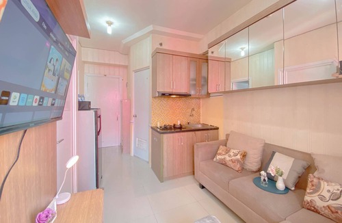 Rawasari Apartment | Good and Warm 2BR at Green Pramuka City Apartment
