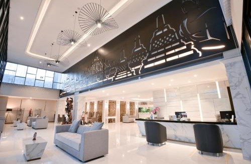 Central Yogyakarta Hotel | Grand Senyum Hotel, Tugu Yogyakarta