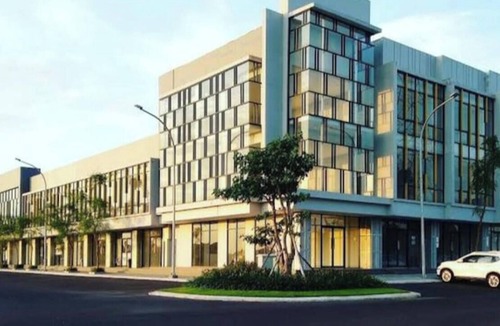 Surabaya House | Greenlake Vista | Full Furnished three bedroom house in Greenlake Citraland Surabaya