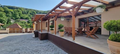 Hamor Villa | HŐS Vendégház MISKOLC -önálló vendégház, mely csak az Önöké