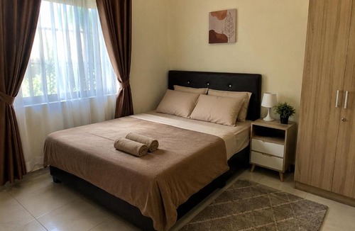 Tegal House | Hanna Veronnica guest house