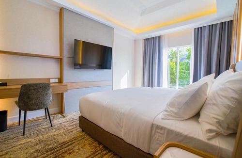 Batam Hotel | Harmoni One Convention Hotel and Service Apartments