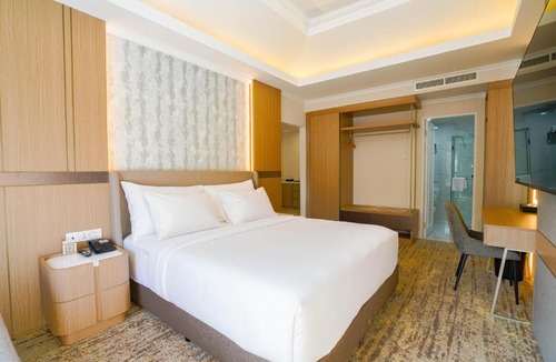 Batam Hotel | Harmoni One Convention Hotel and Service Apartments