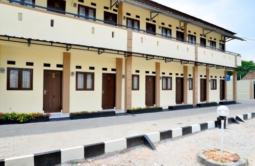 Rajabasa Hostel | Haura syariah home stay