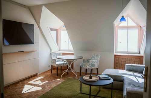 Eibiswald Apartment | Historischer Kirchenwirt - Zimmer & Appartements Veronik