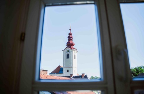 Eibiswald Apartment | Historischer Kirchenwirt - Zimmer & Appartements Veronik