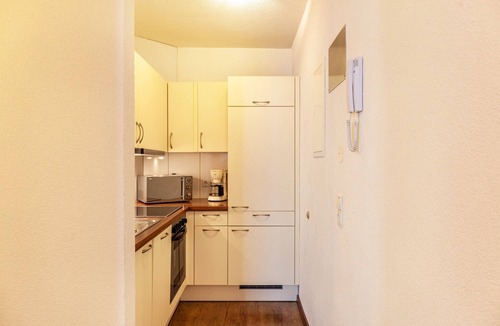 Ischgl Apartment | Holiday Apartment "Alpenflora 2" with Mountain View, Balcony & Wi-Fi