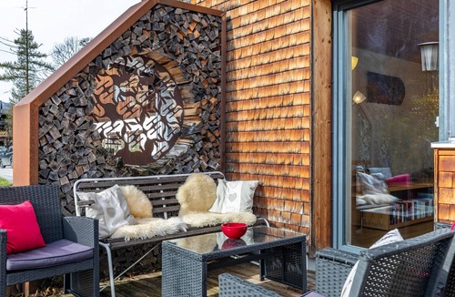 Schnepfau House | Holiday Home 'Am Berg' with Mountain View, Terrace, Sauna and Wi-Fi