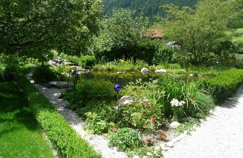 Maishofen Apartment | Holiday home on ground floor, 86 sqm, 2-8 pers., no stairs, pets, internet