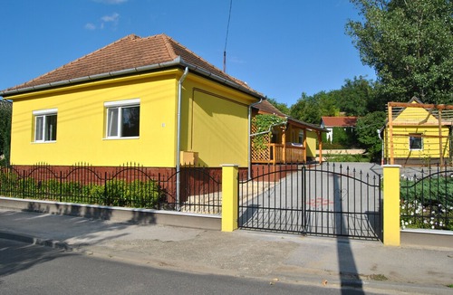 Szolosgyorok House | Holiday house Szõlõsgyörök for 1 - 7 persons with 3 bedrooms - Holiday home