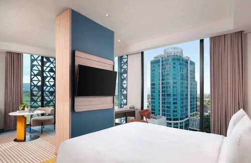 Braga Hotel | Holiday Inn Express Bandung Braga by IHG
