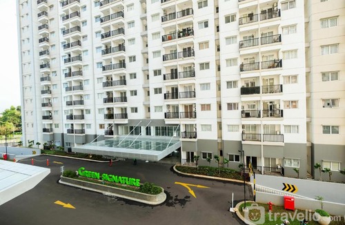 East Jakarta Apartment | Homey 2BR Signature Park Grande Apartment By Travelio