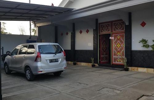 Pacitan Hotel | Hotel Bundo Permai 1
