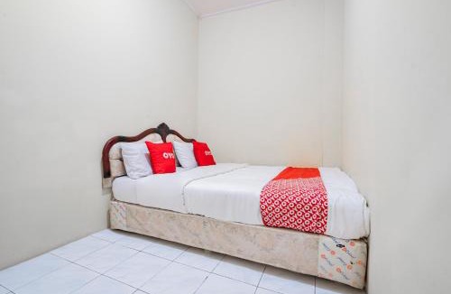 Pameungpeuk Hotel | Hotel O Ar Guest House Syariah