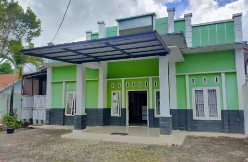 Mamuju Hotel | Hotel O Emmy Homestay Syariah